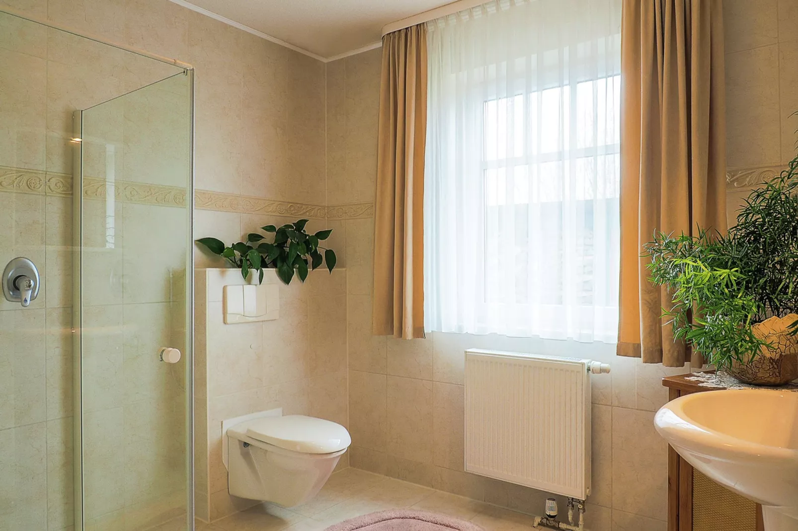 Sonnenlicht-Bathroom