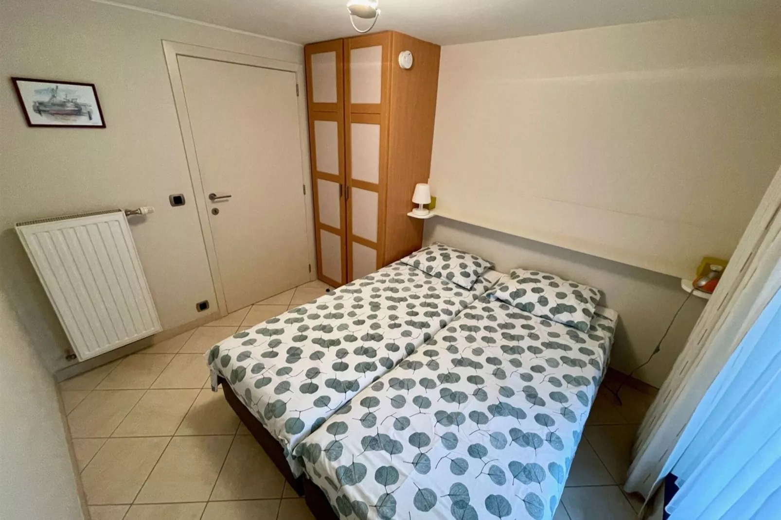 Omaar-Bedroom