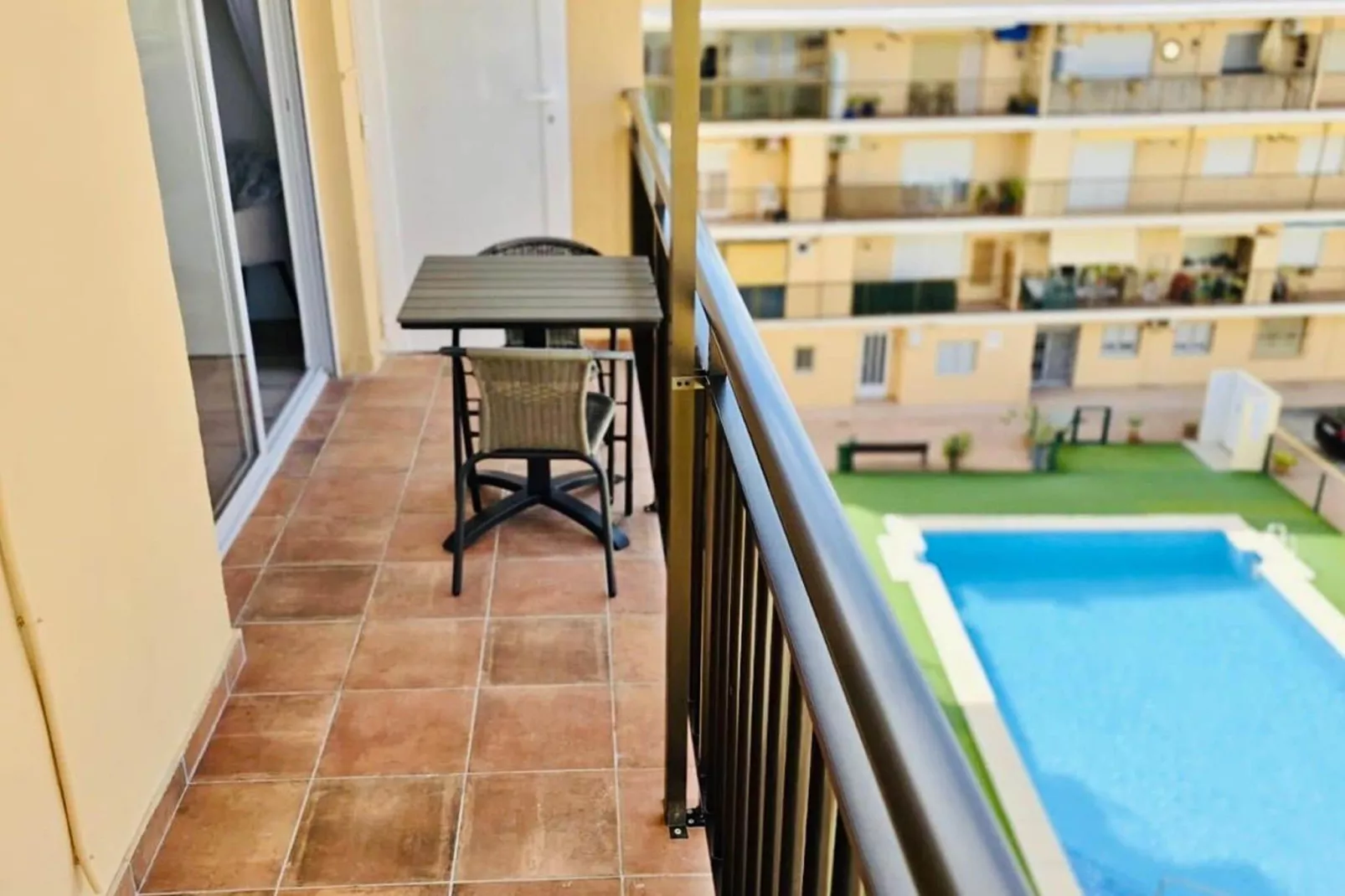 JUNGLE-Terrace balcony