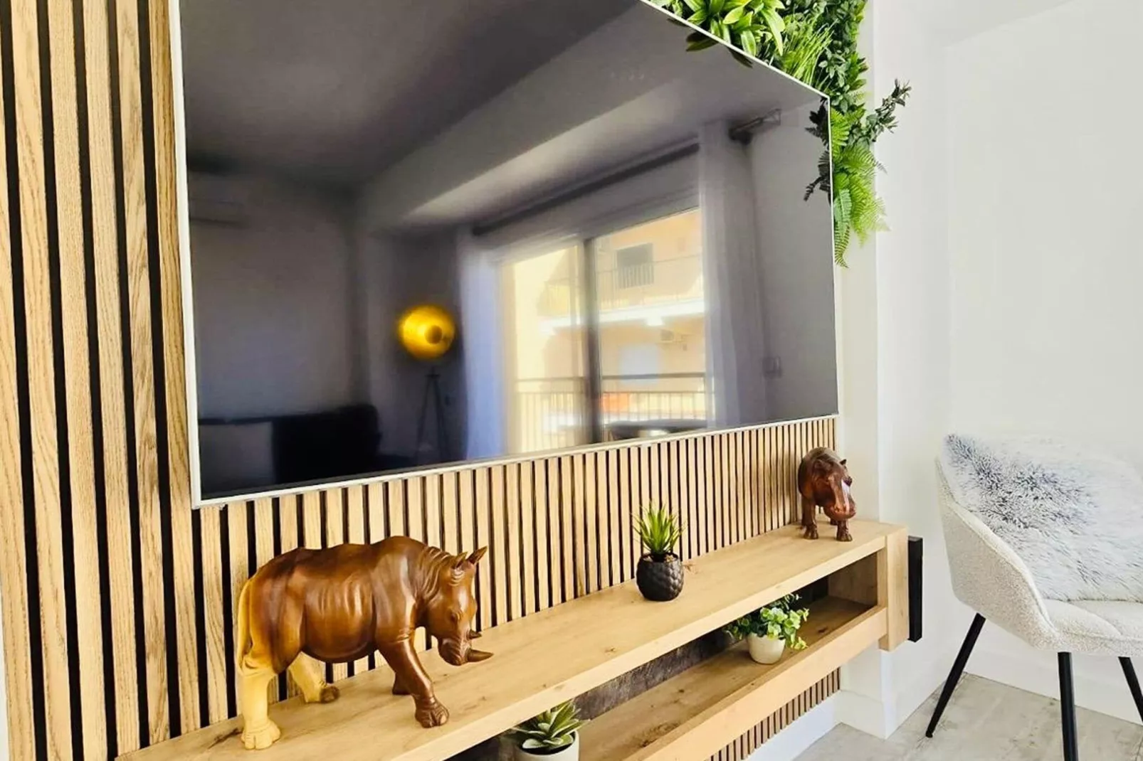 JUNGLE-Facilities