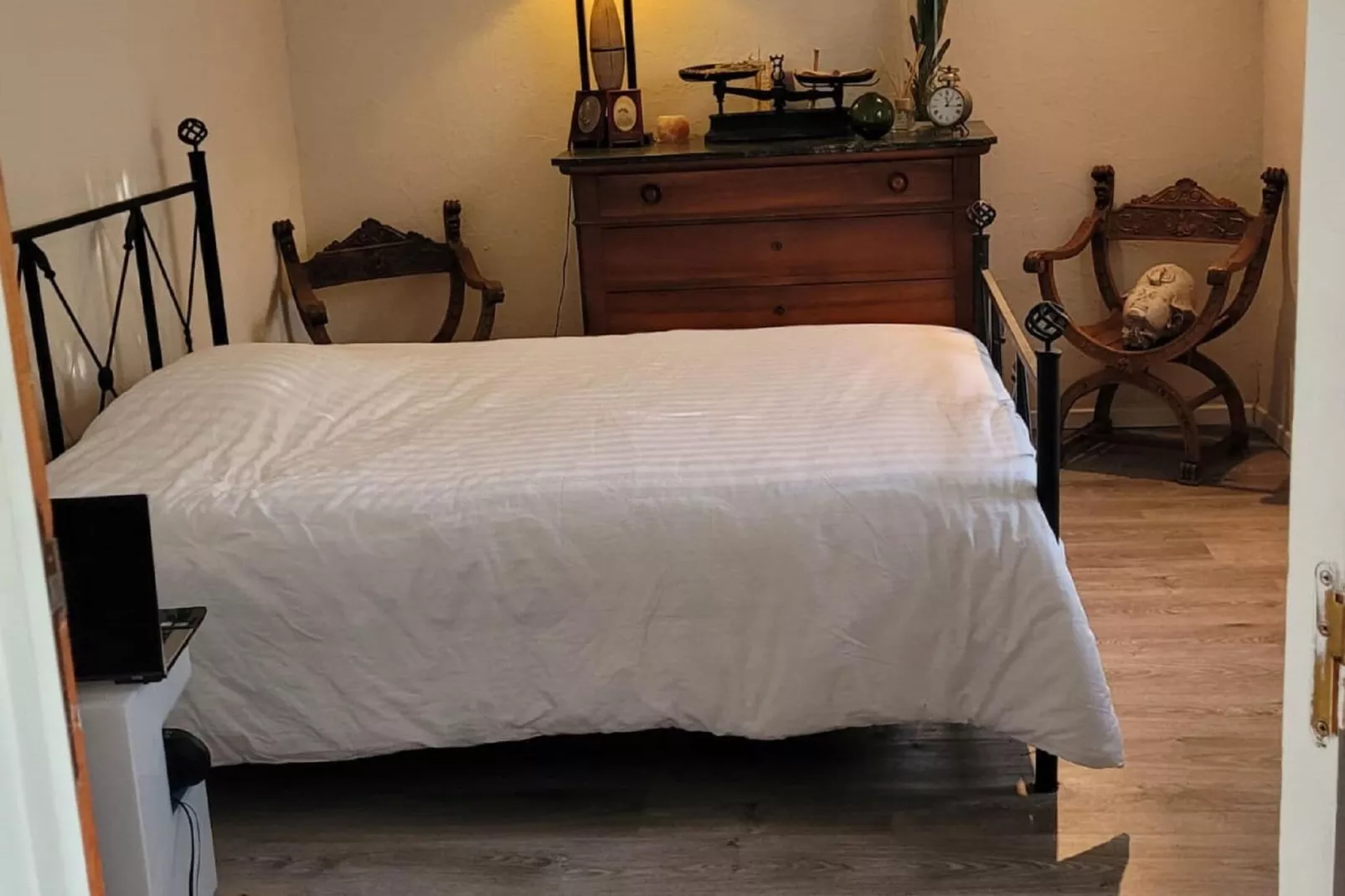 L'Aubépine-Bedroom