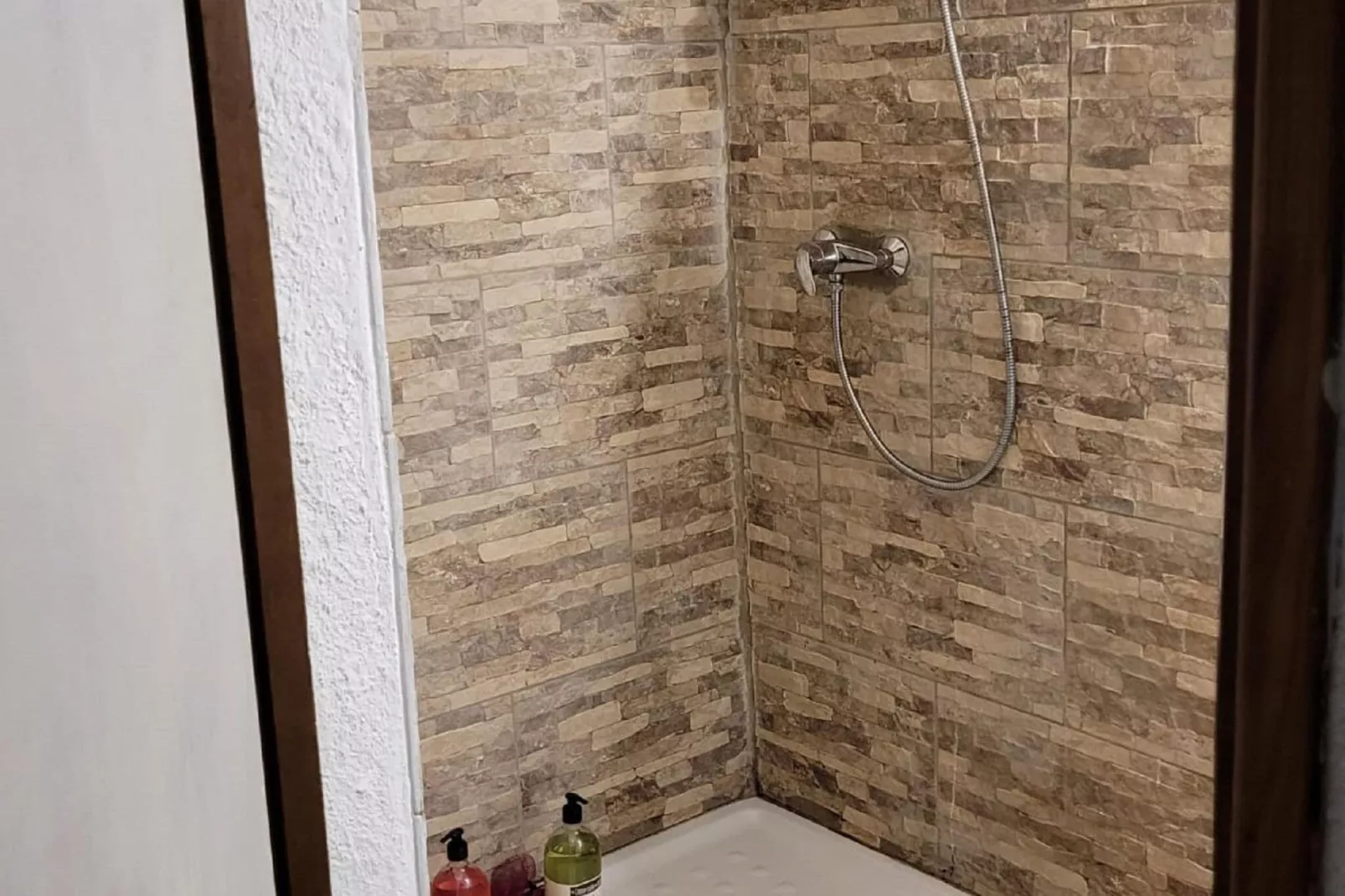 L'Aubépine-Bathroom