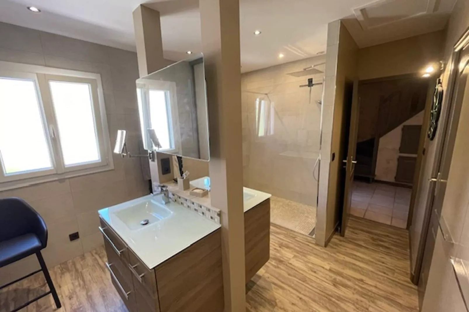 VILLA FLOVIN-Bathroom