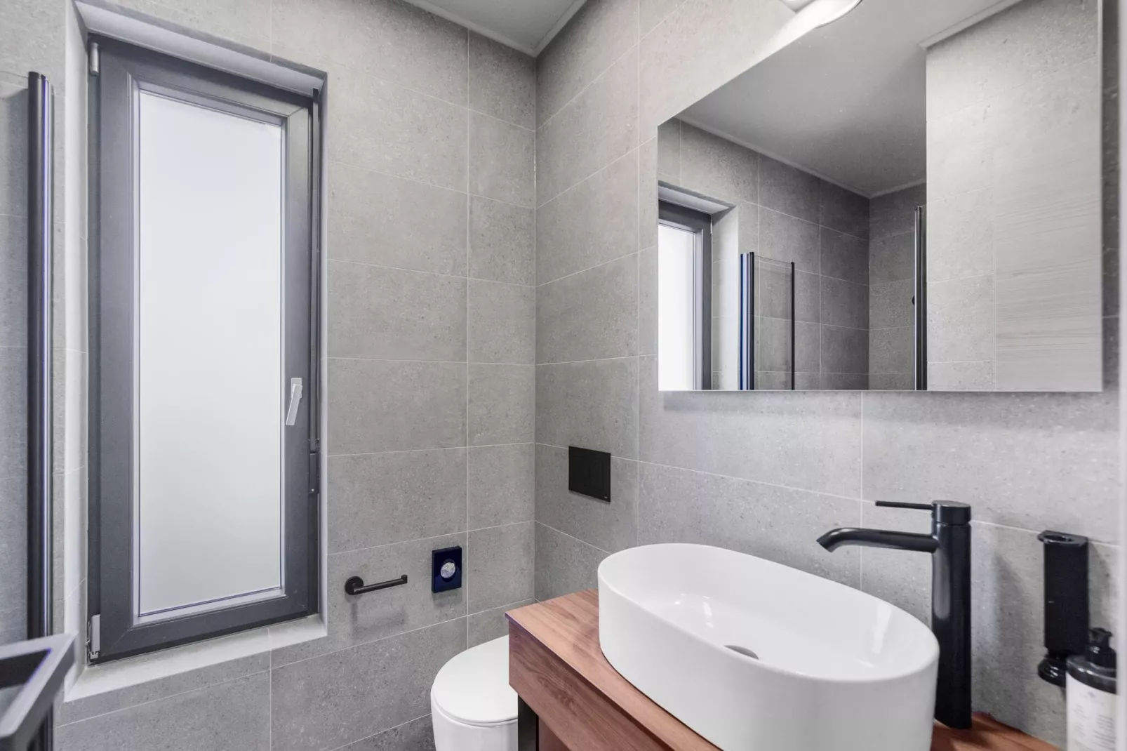	VIla Querchus Apartment 9-Badezimmer