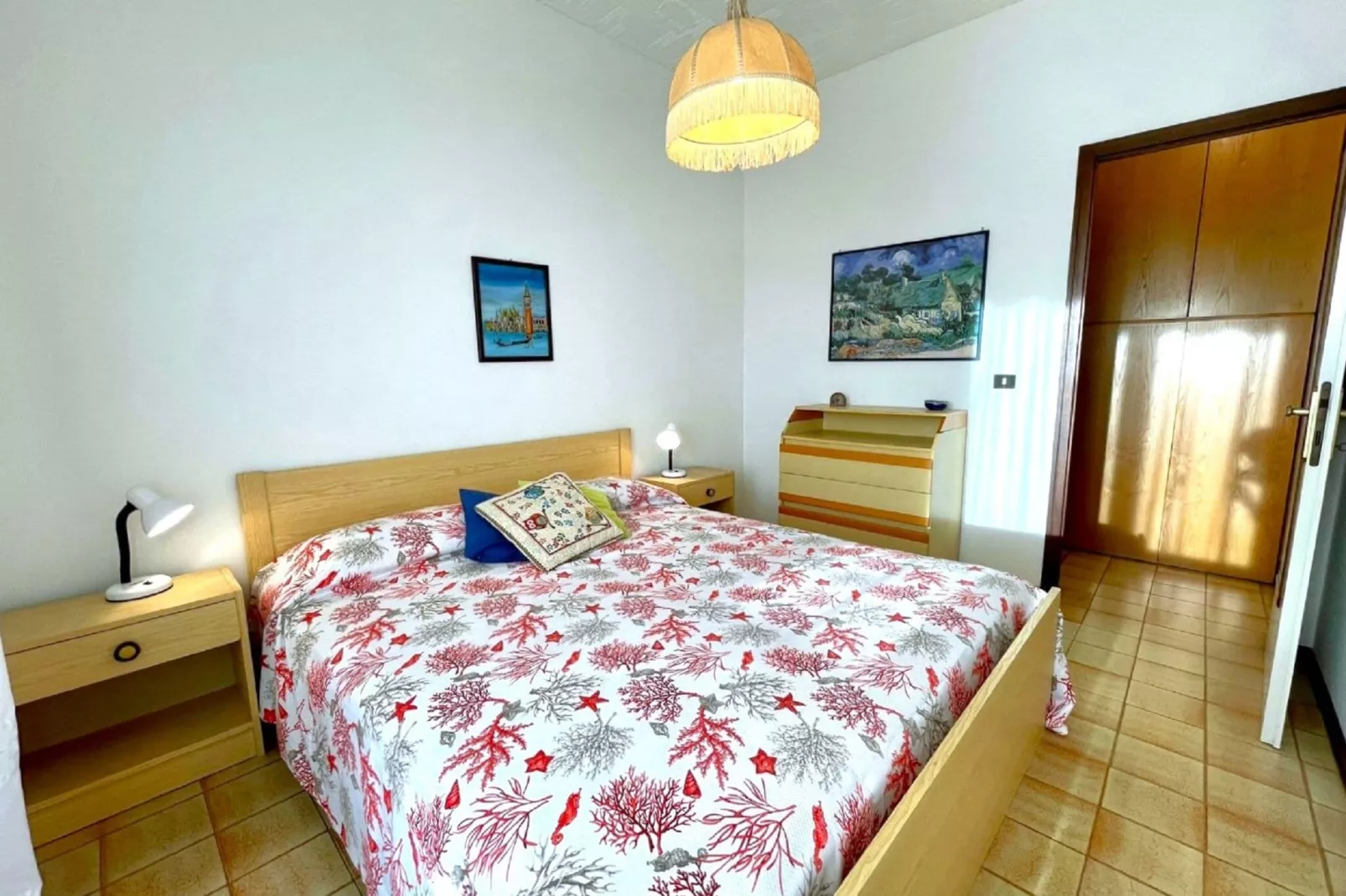 Nicesolo 34-Bedroom