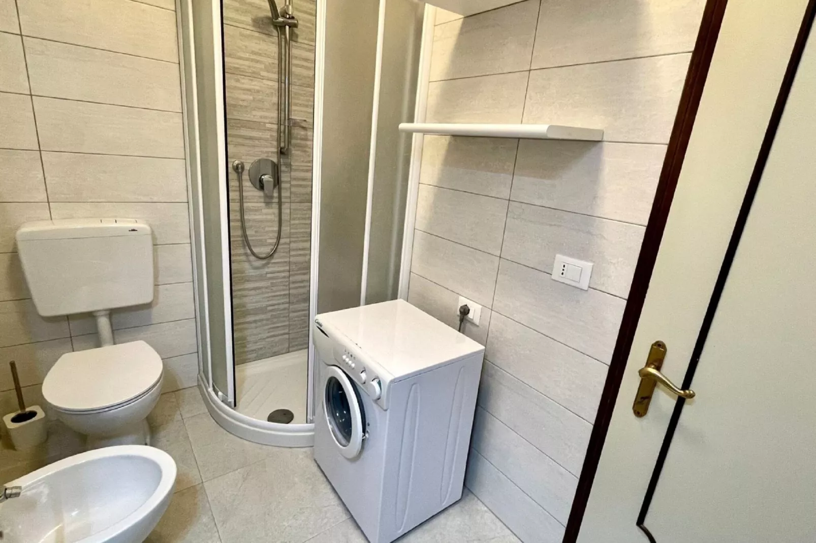 Nicesolo 34-Bathroom