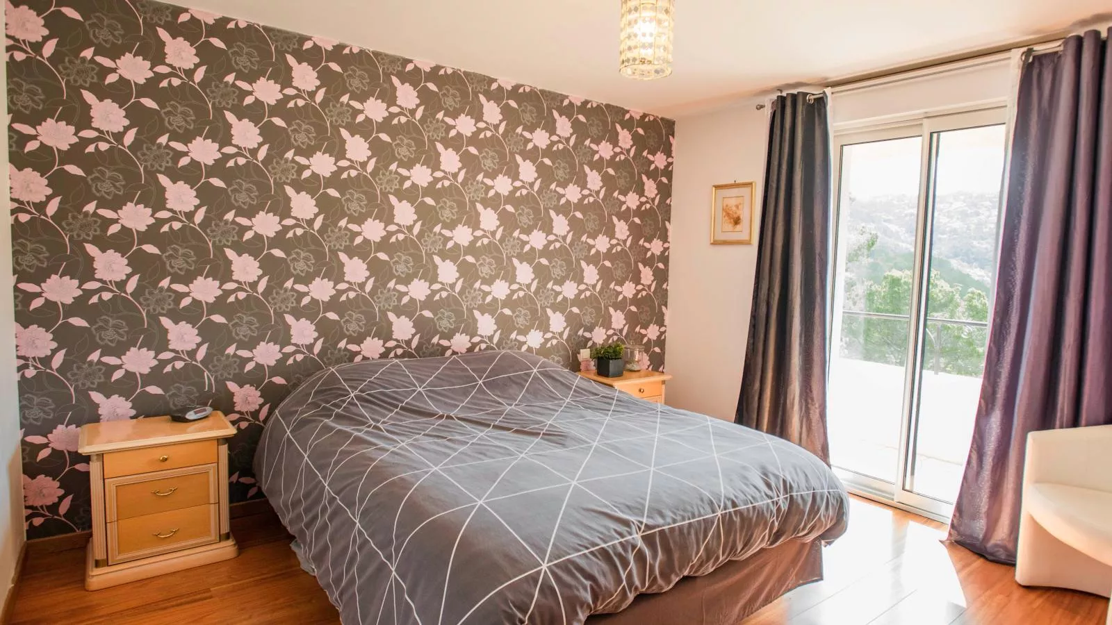 Lena-Bedroom