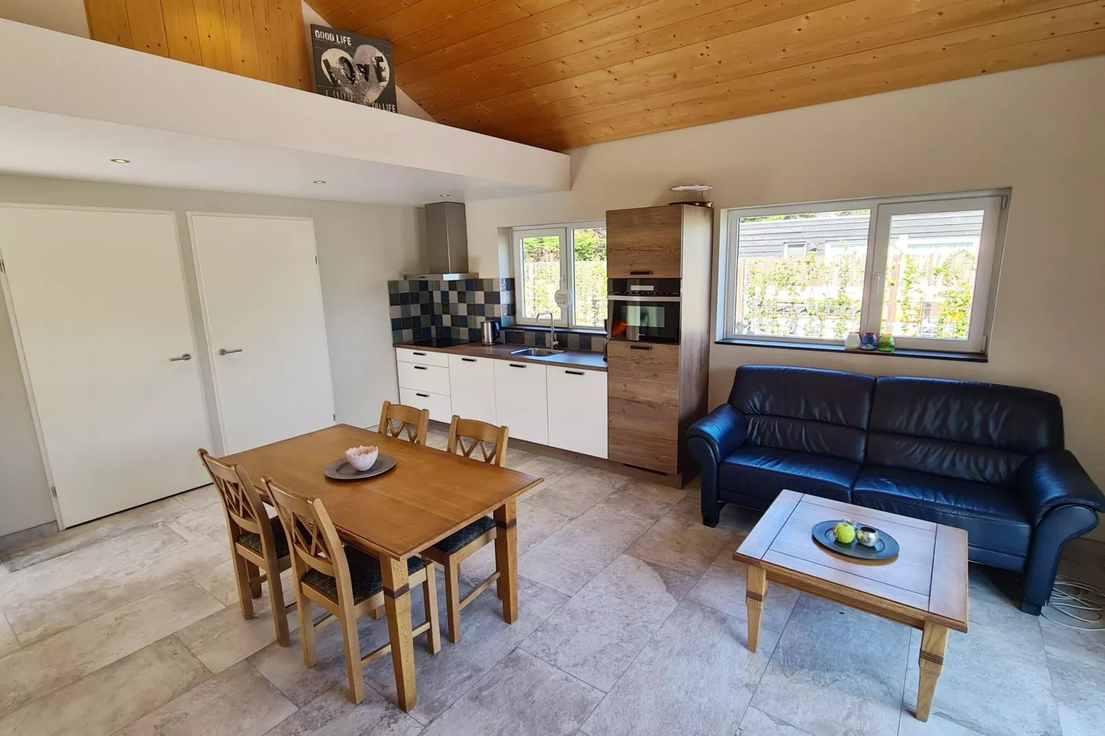 Kustwoning Baarland in Zeeland-Living room