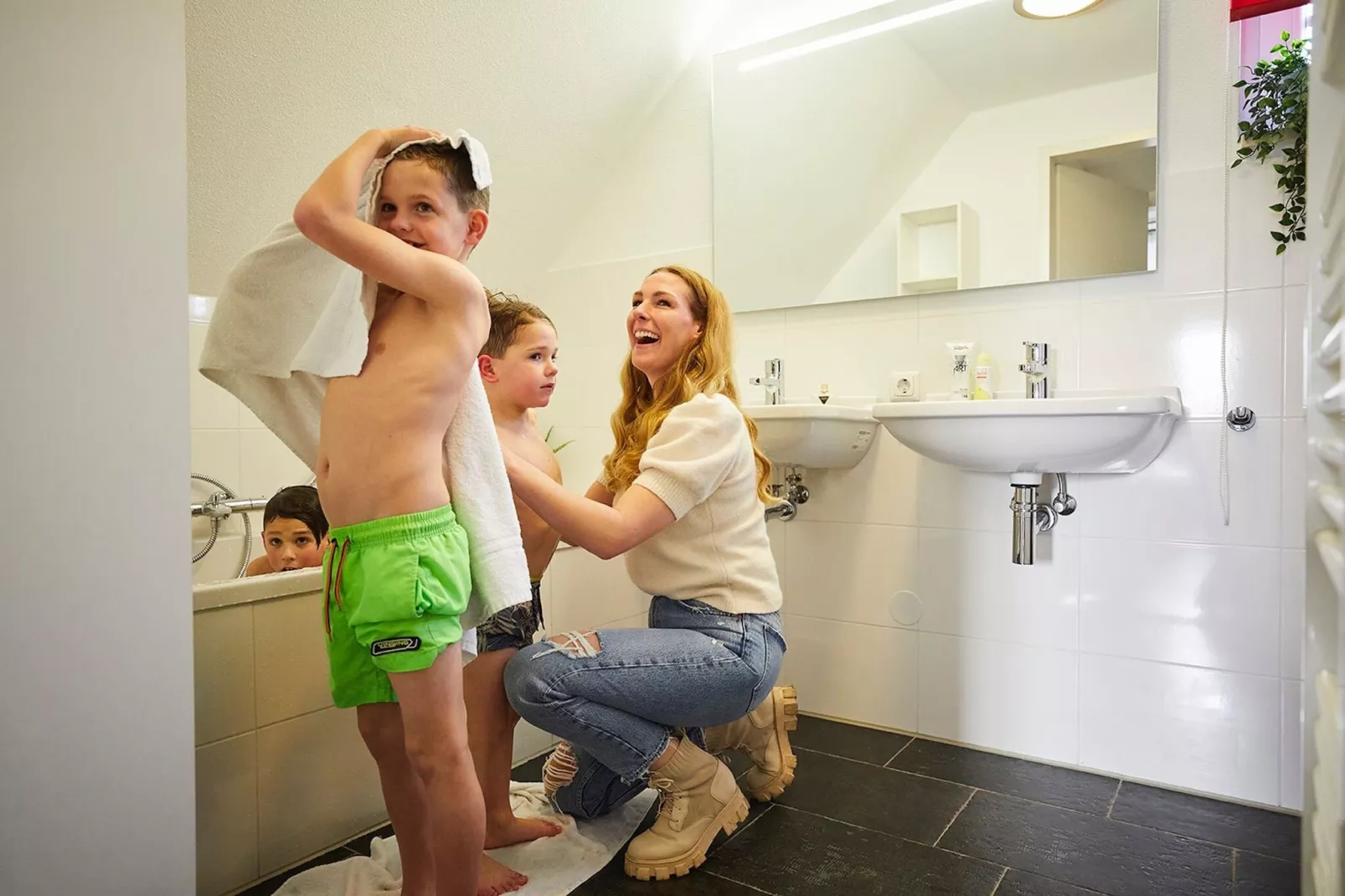 Buitenhof De Leistert 18-Badezimmer
