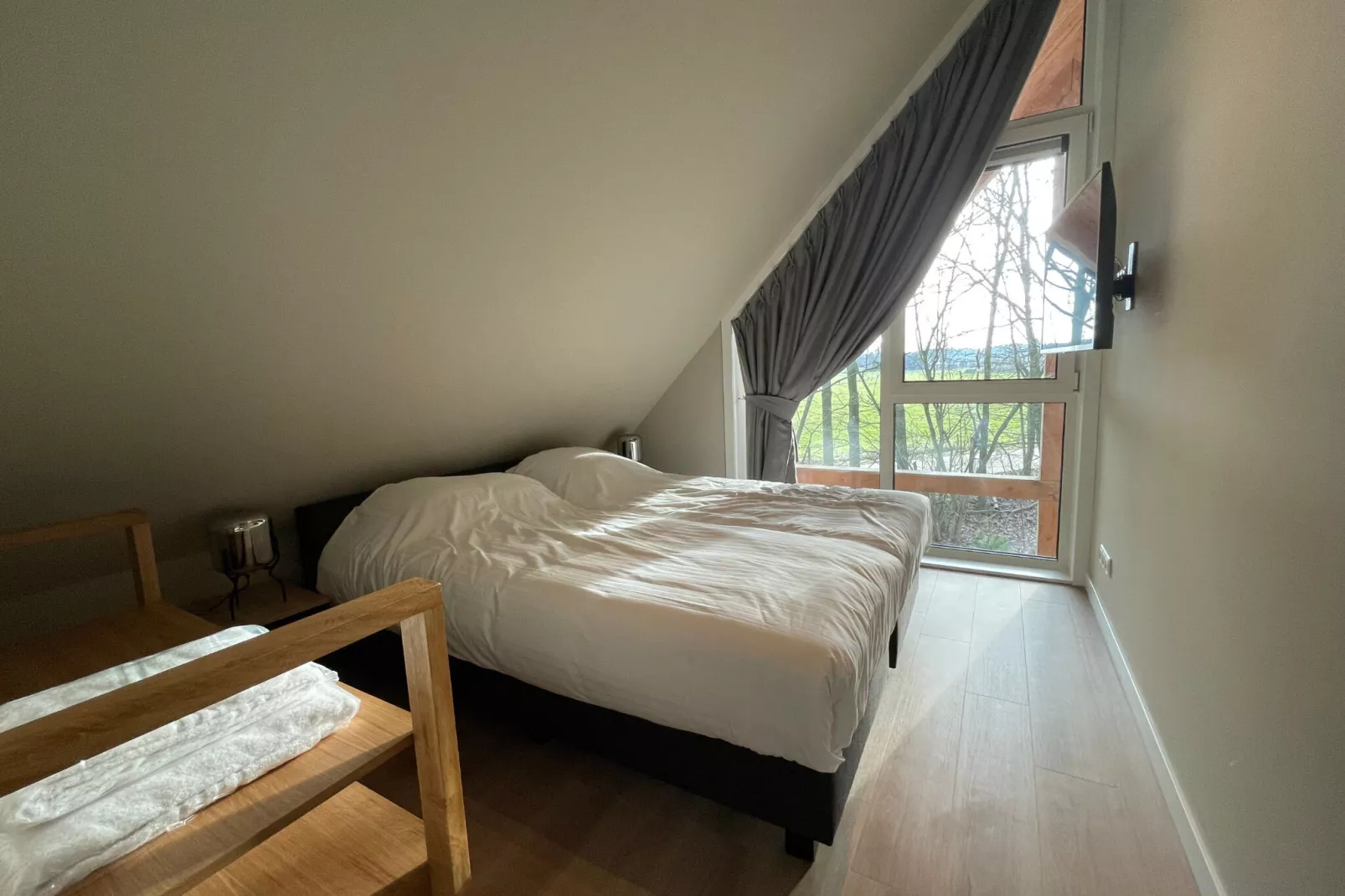 Bos Villa met Hottub  6 personen-Bedroom