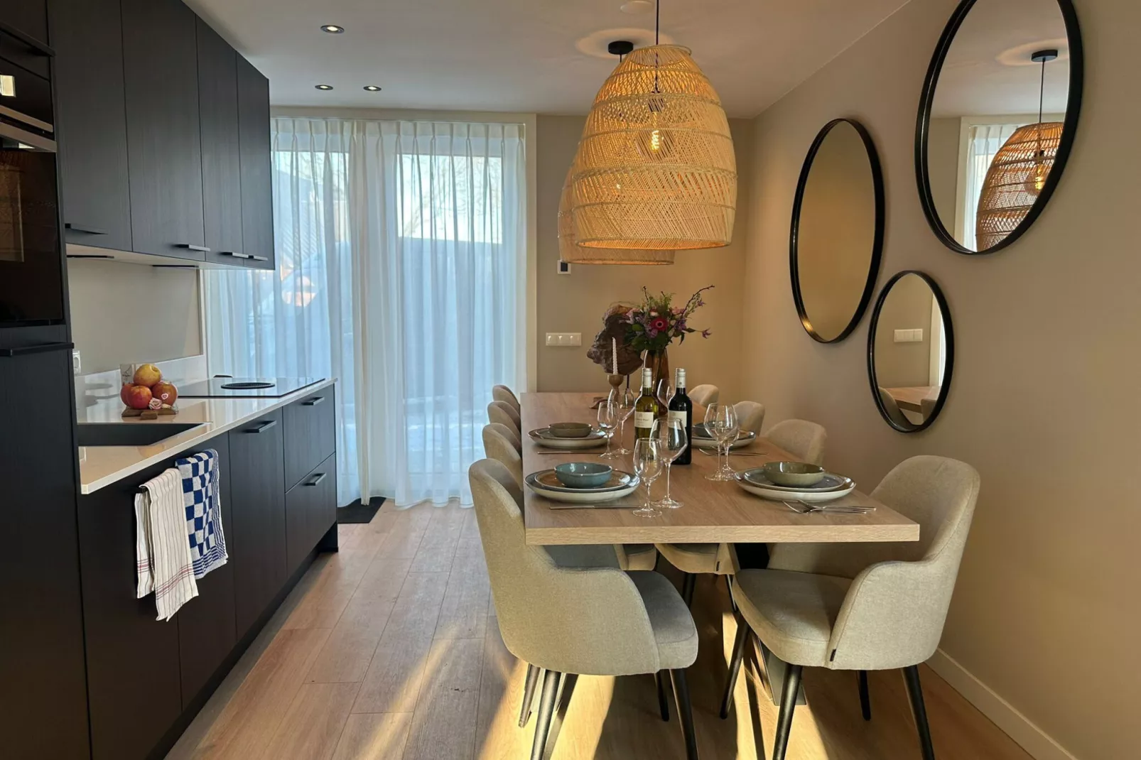 Bos Villa met Hottub & Sauna  8 personen-Dining room