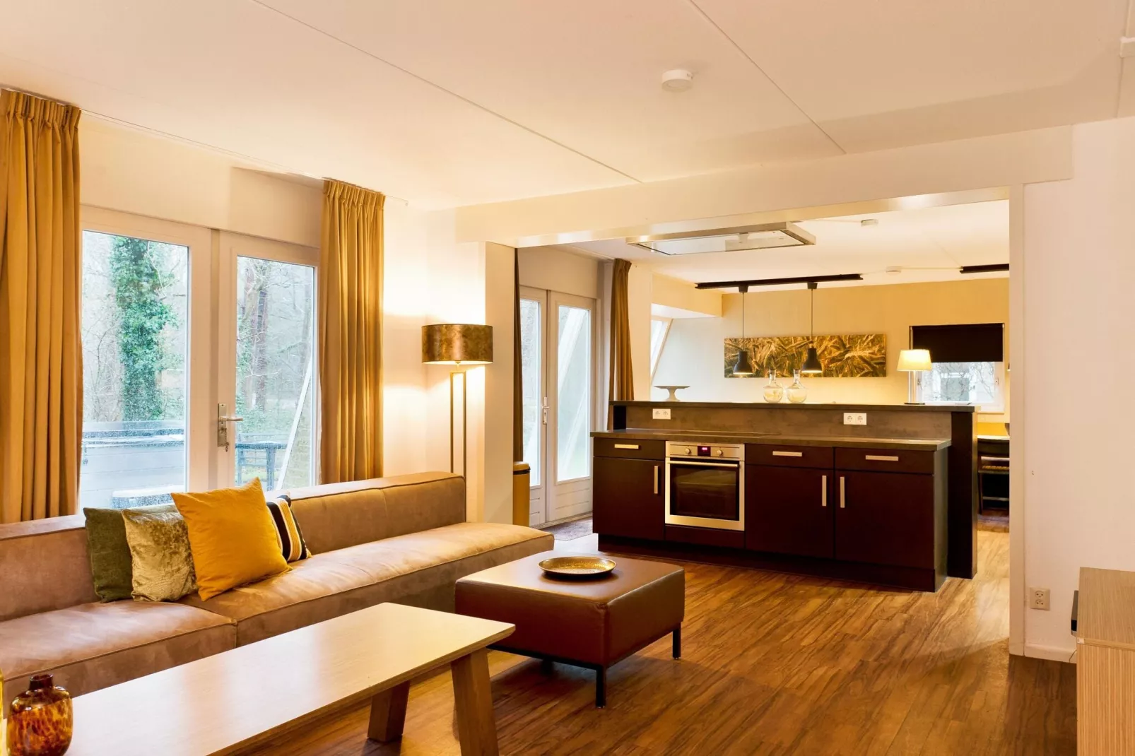 20 pers groot Abeltjeshuis Wellness de luxe met buitenspa-Kitchen