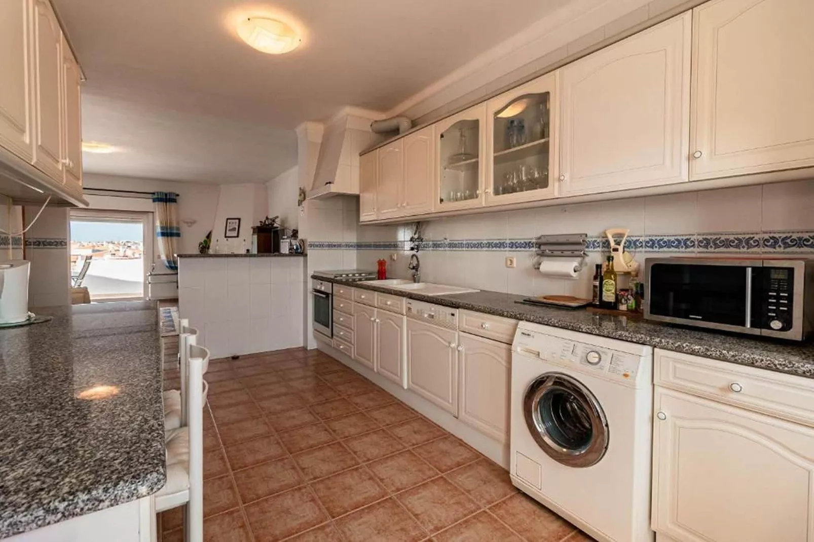 Barinel A040-Kitchen