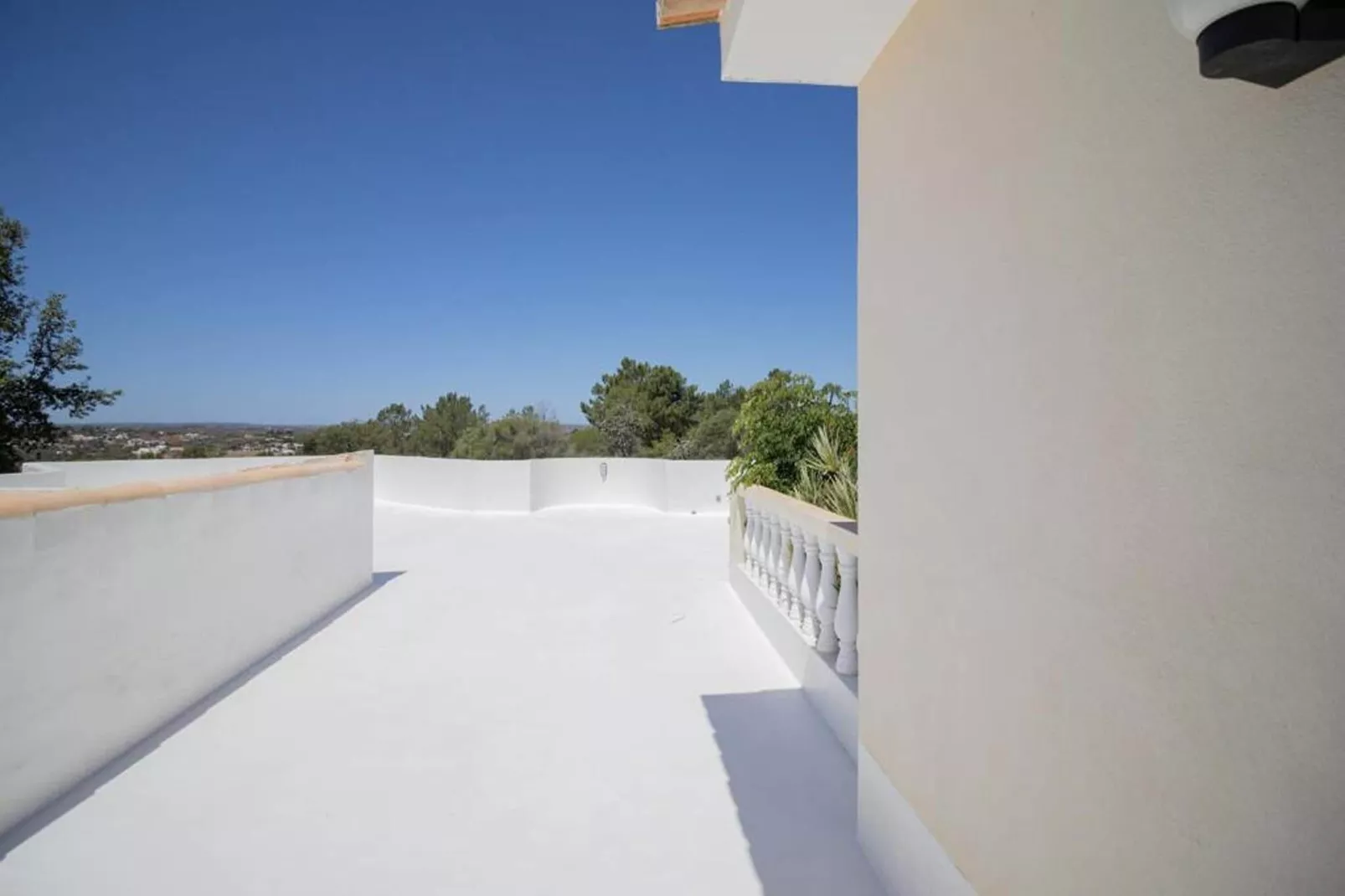 Villa Pétalos de Amor-Terrassenbalkon