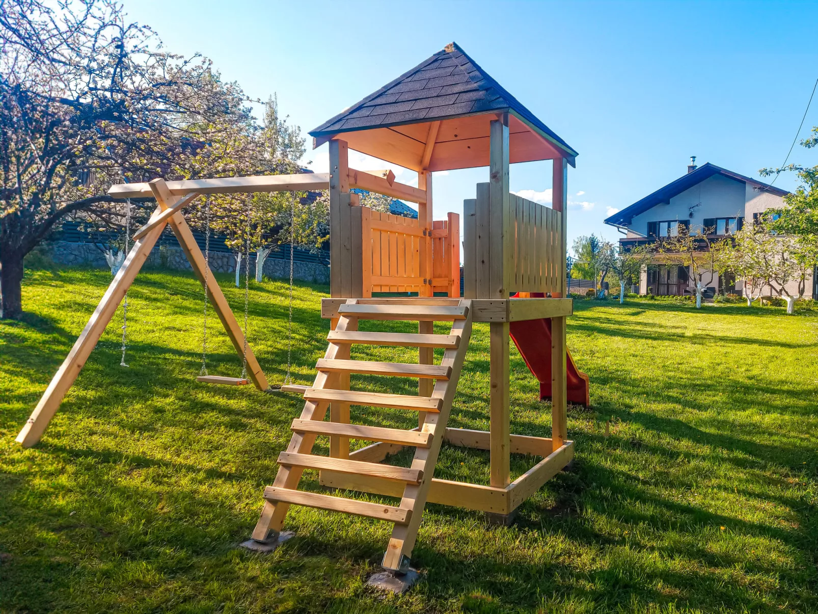Relax & Play-Outside