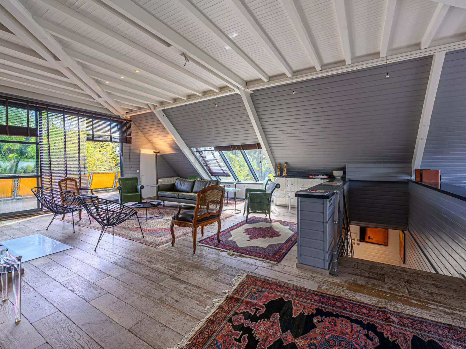 Villa Pyramide II-Inside