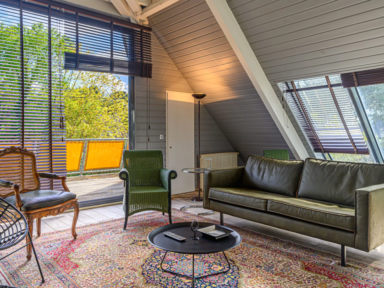 Villa Pyramide II-Inside