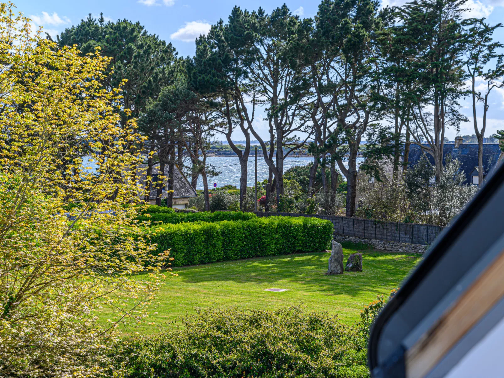 Villa Pyramide II-Outside