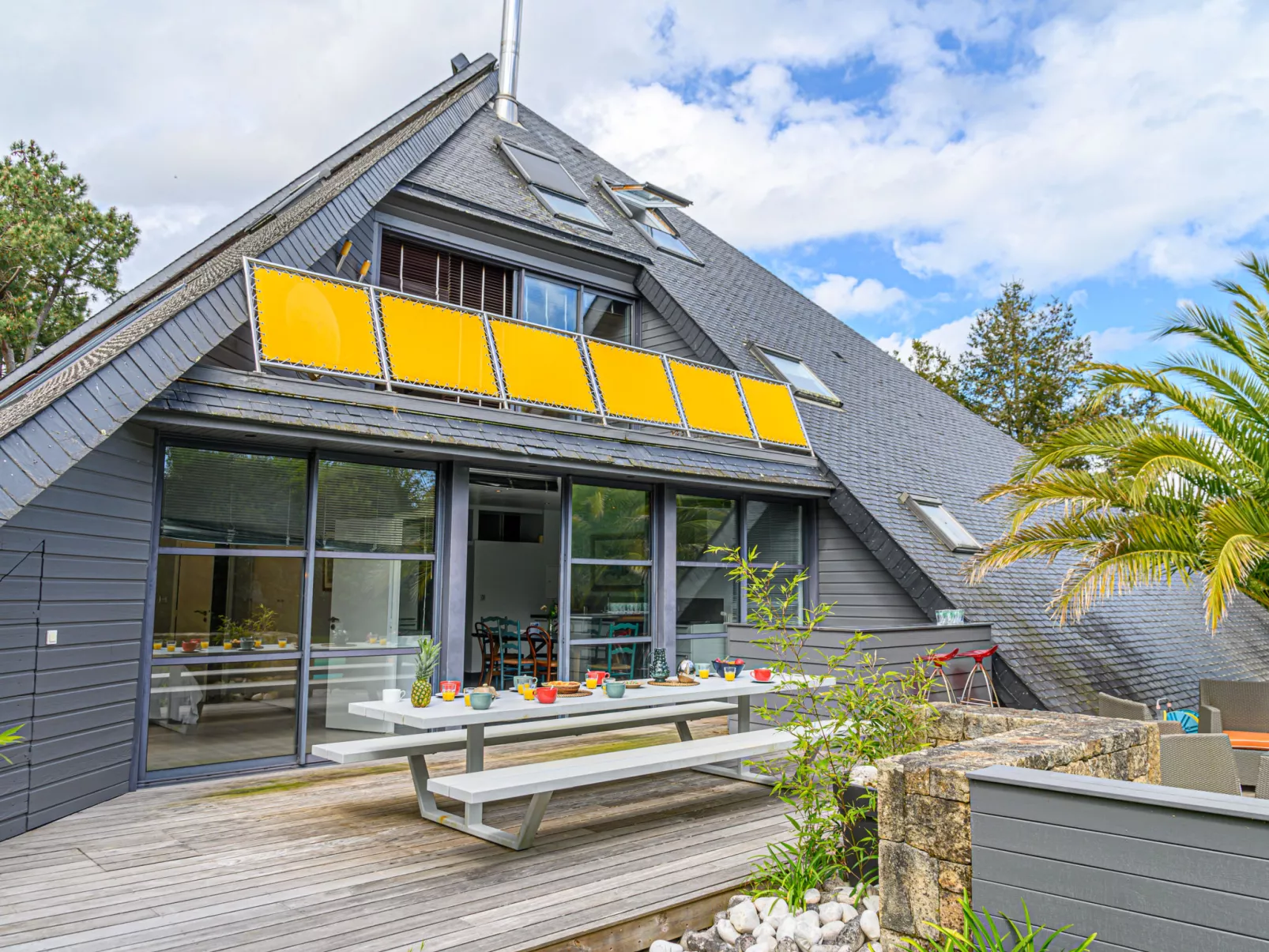Villa Pyramide II-Outside