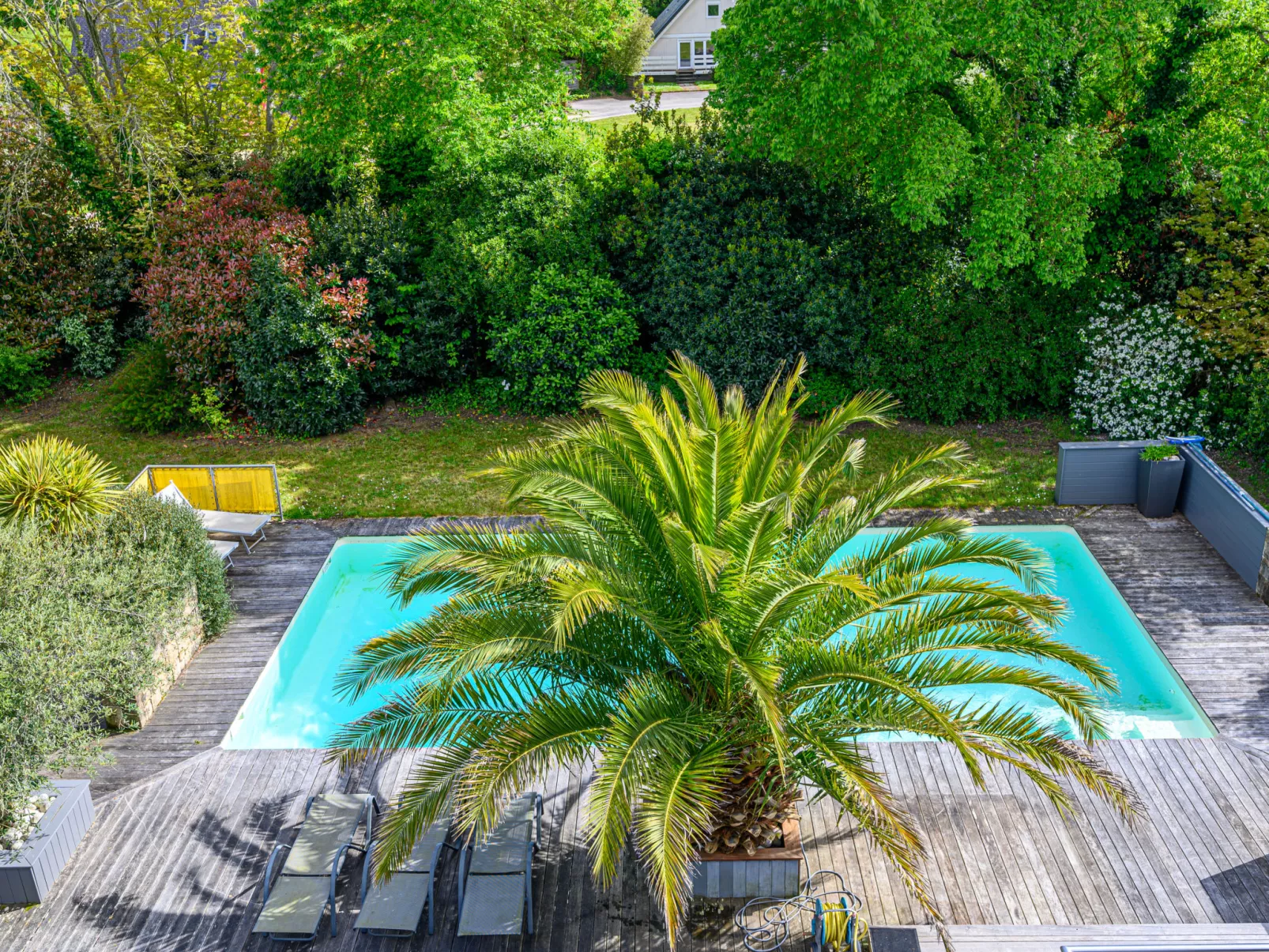 Villa Pyramide II-Outside