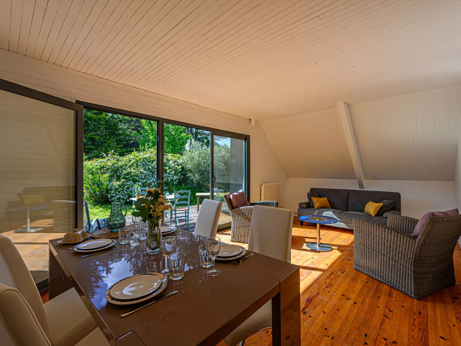Villa Pyramide II-Inside