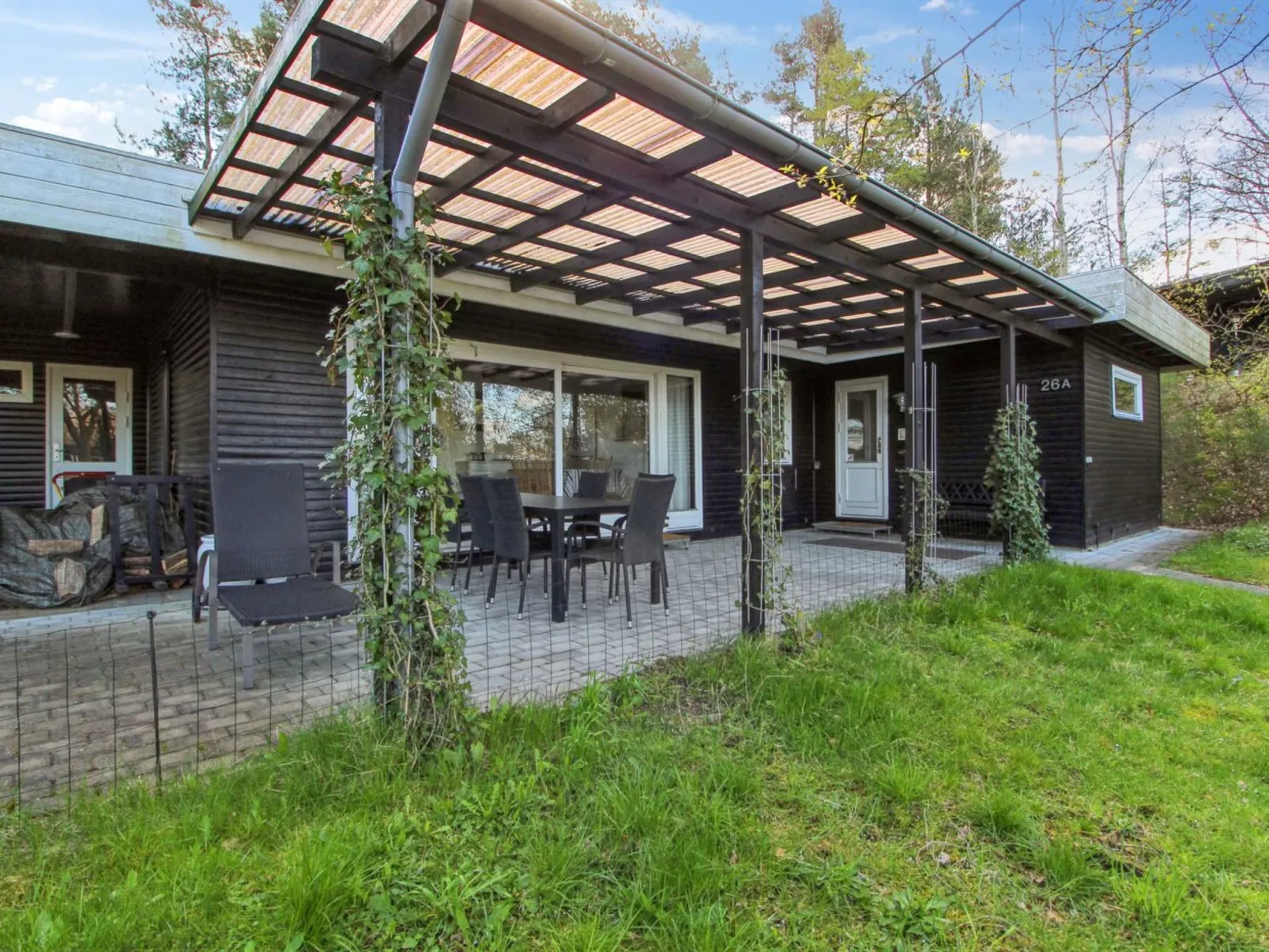 "Anthonette" - 900m from the sea-Draußen