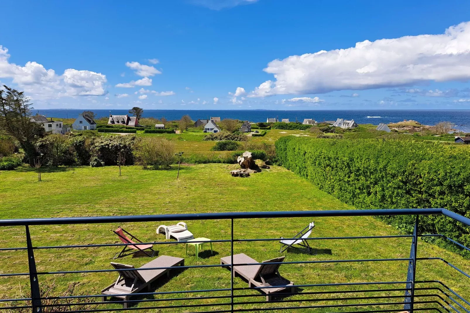 Ferienhaus mit 180° Panorama Meerblick Lampaul-Plouarzel-Terrace balcony