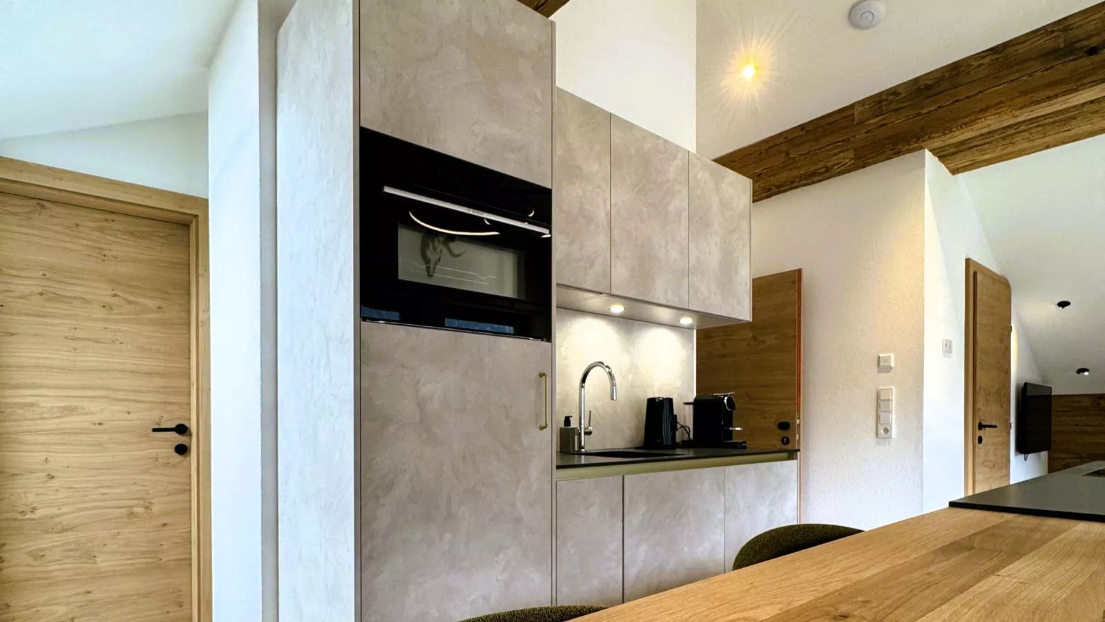 Alpenlodge Pettneu Lodge 1-Kitchen
