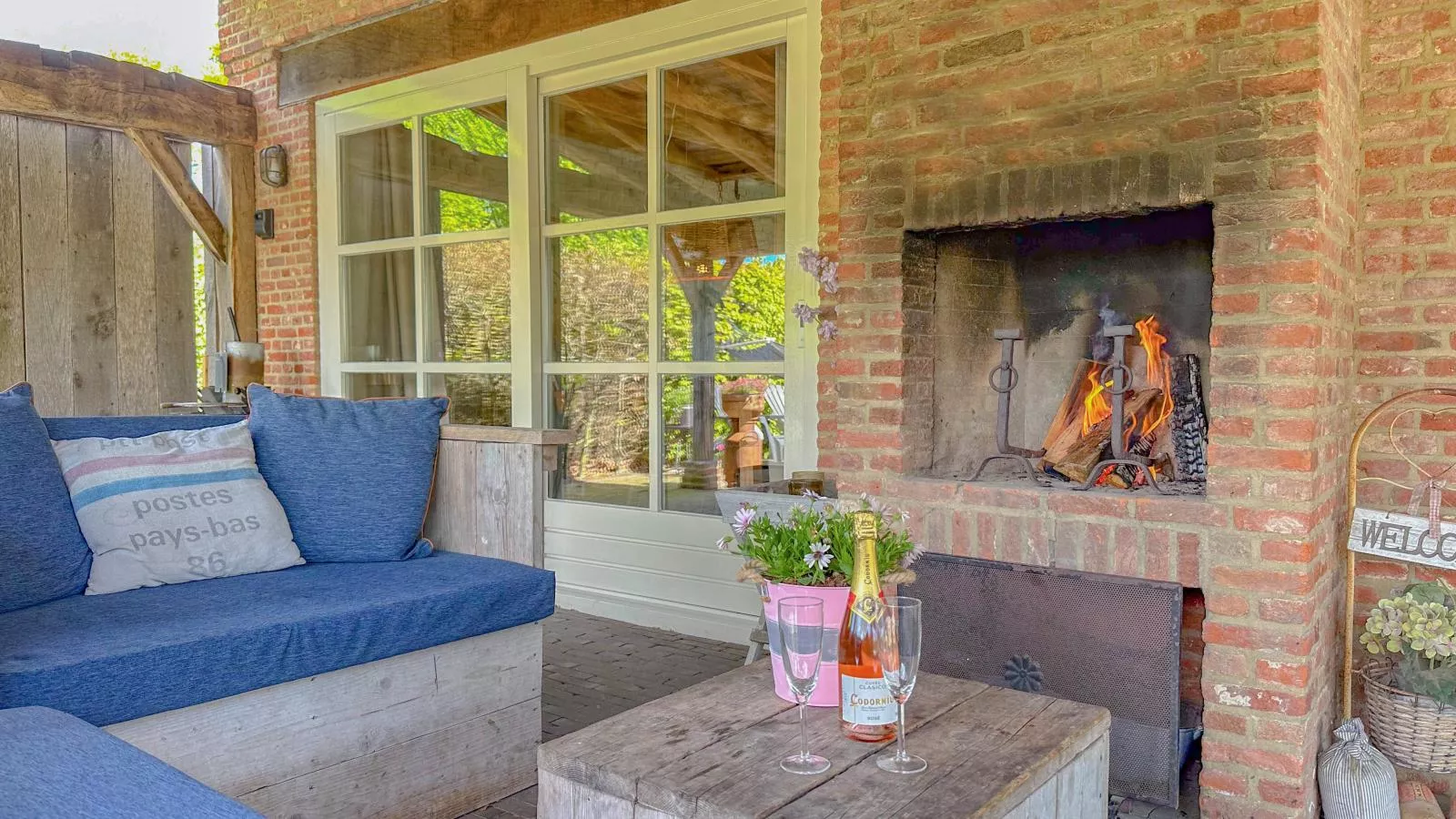 Meidoornhoeve-Terrace balcony