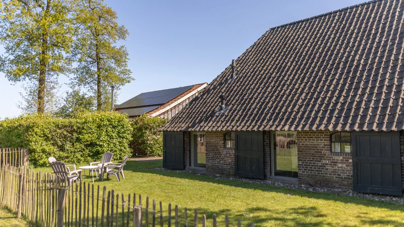 Gastenverblijf Prinsensteeg-Gardens summer