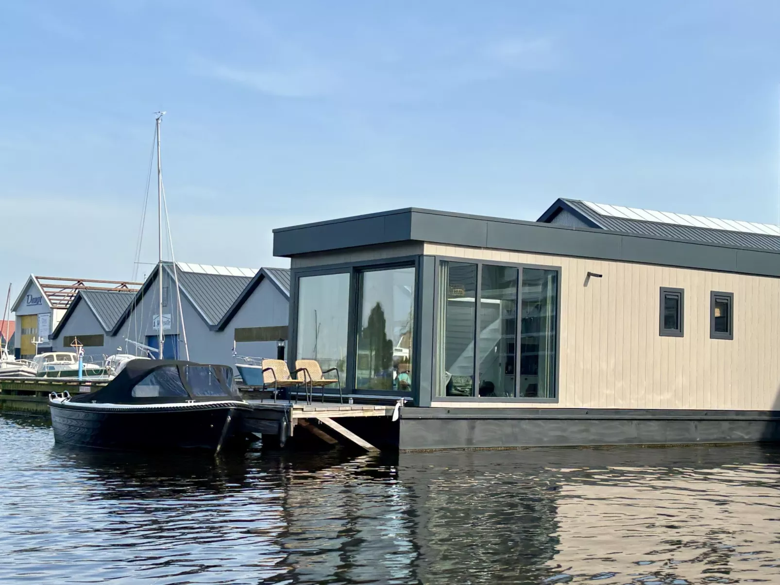 Harboursuite 2 incl. motorboot-Dehors