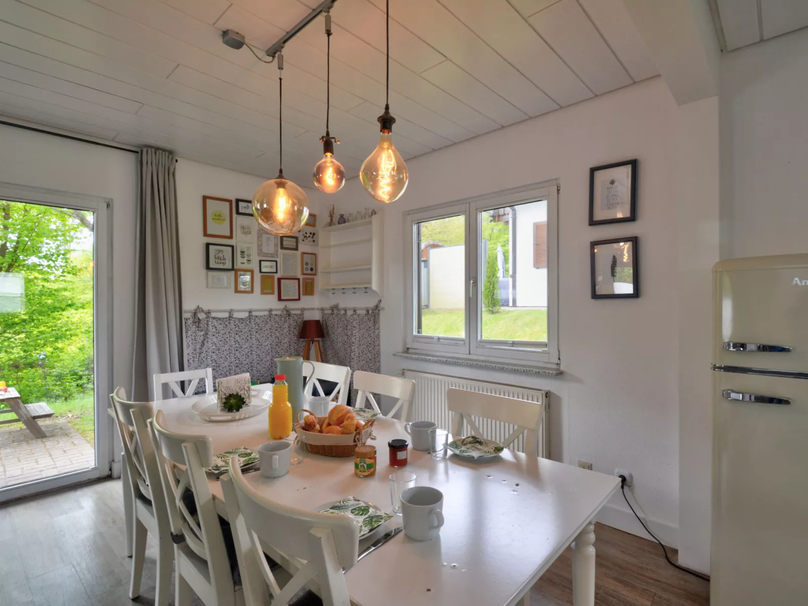 Dorf 4/Haus 10-Drinnen