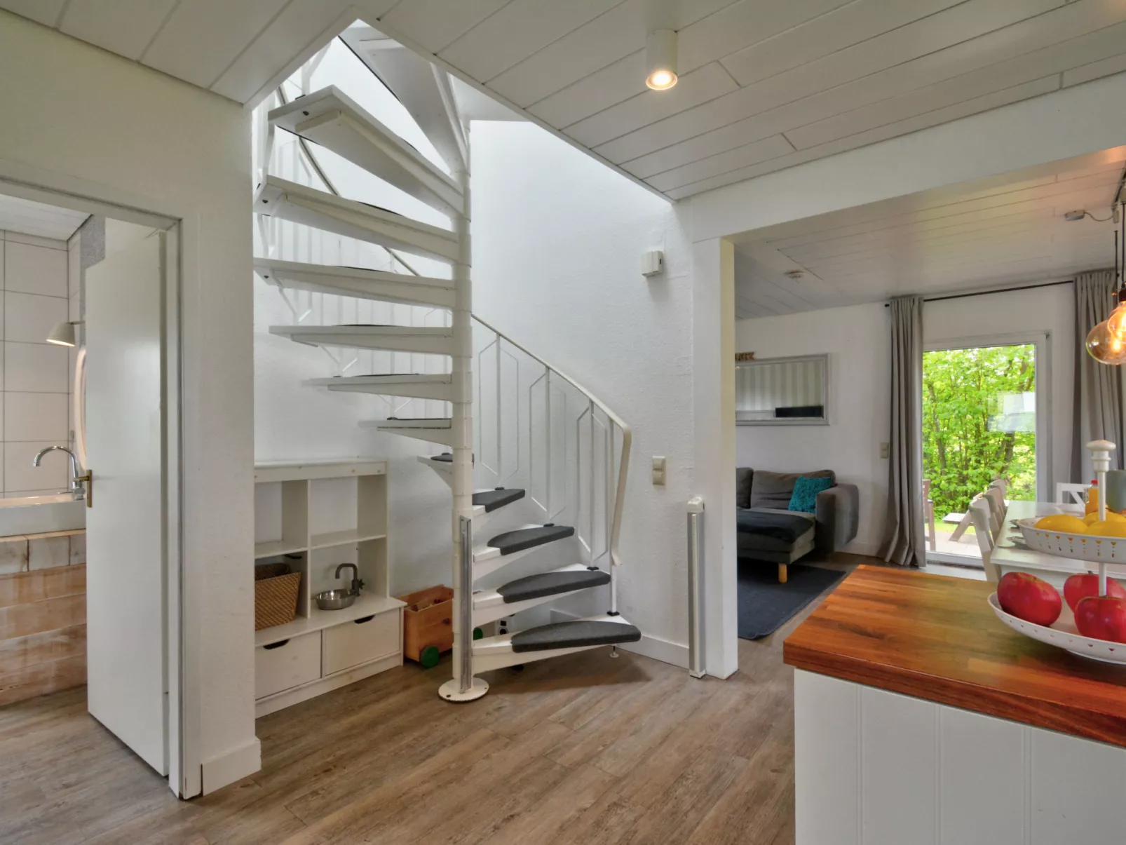 Dorf 4/Haus 10-Drinnen