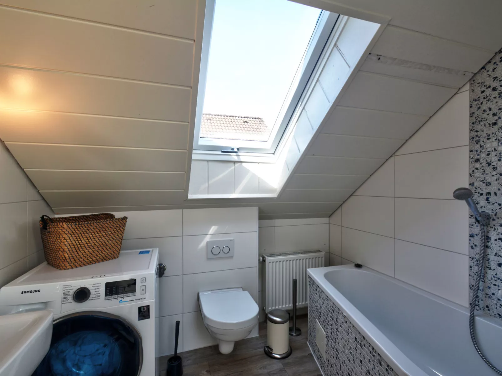 Dorf 4/Haus 10-Drinnen