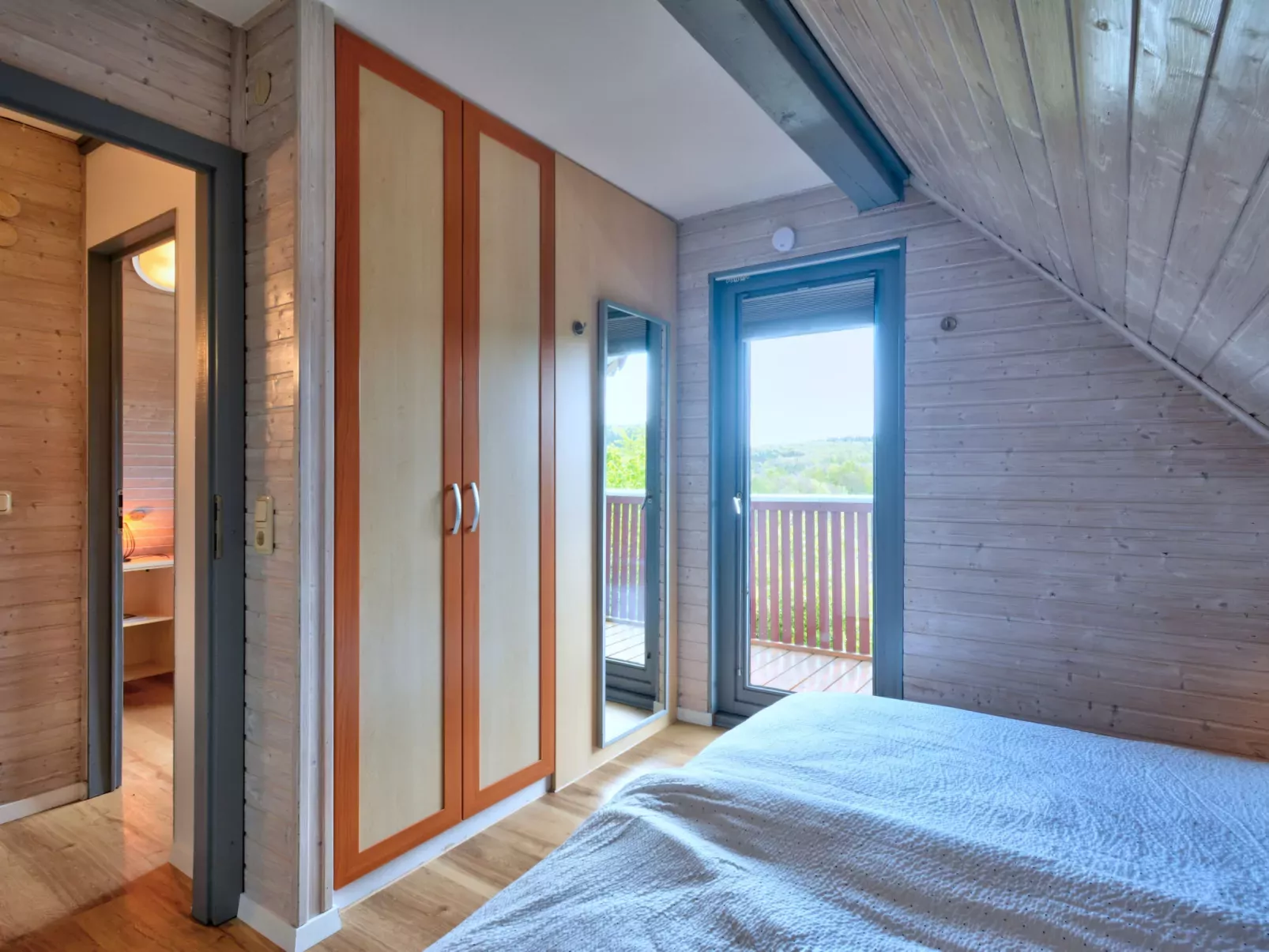 Dorf 2/Haus 68-Drinnen