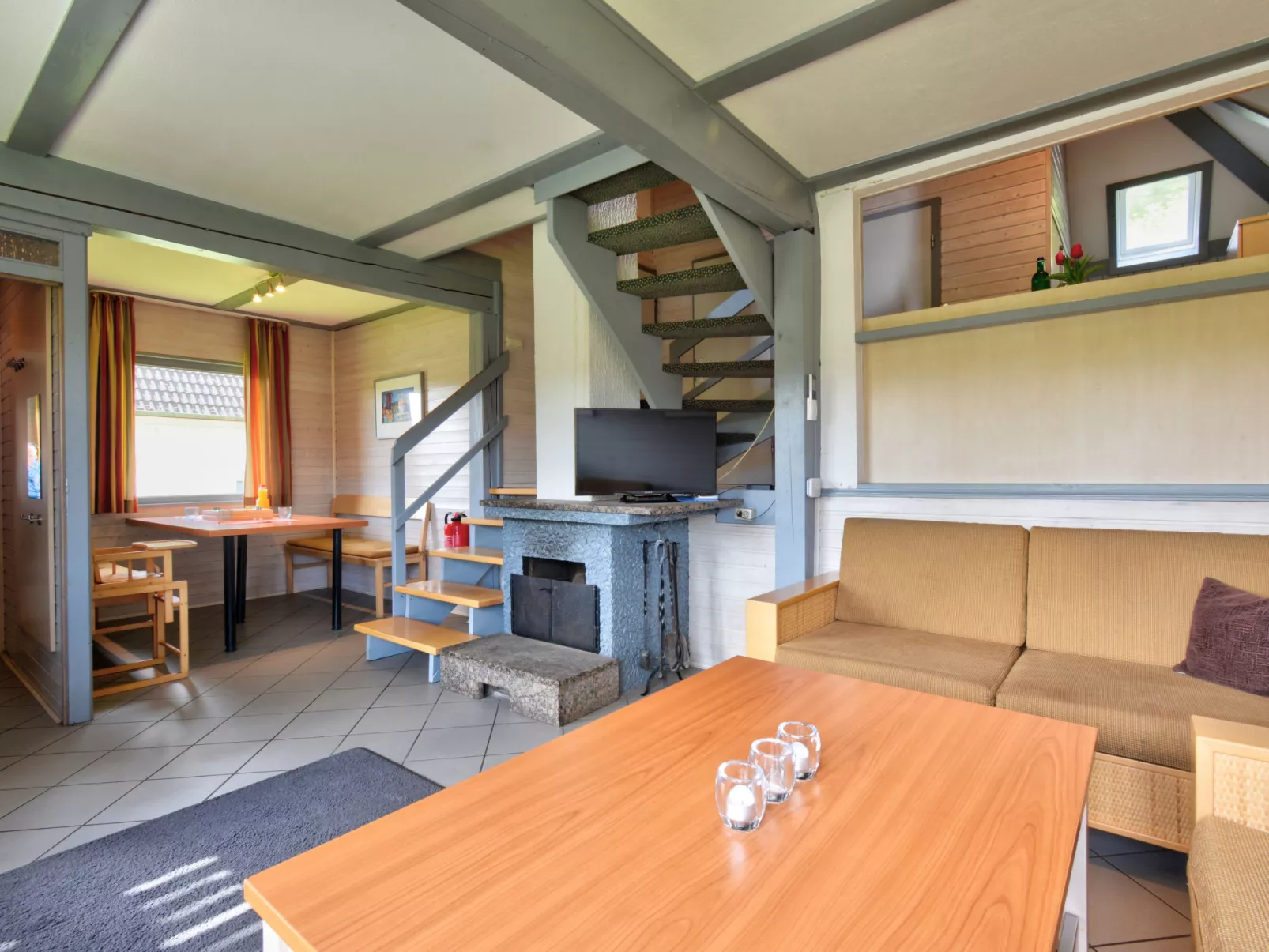 Dorf 1/Haus 14-Drinnen
