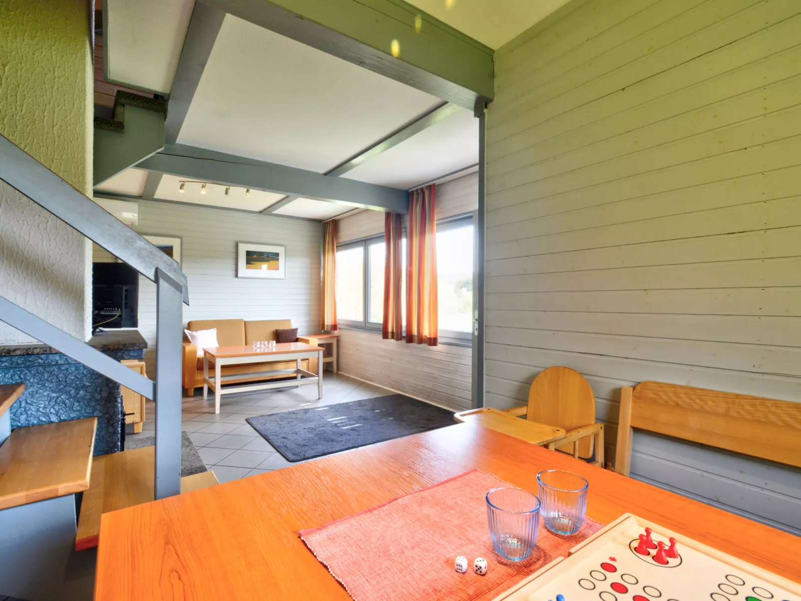 Dorf 1/Haus 14-Drinnen
