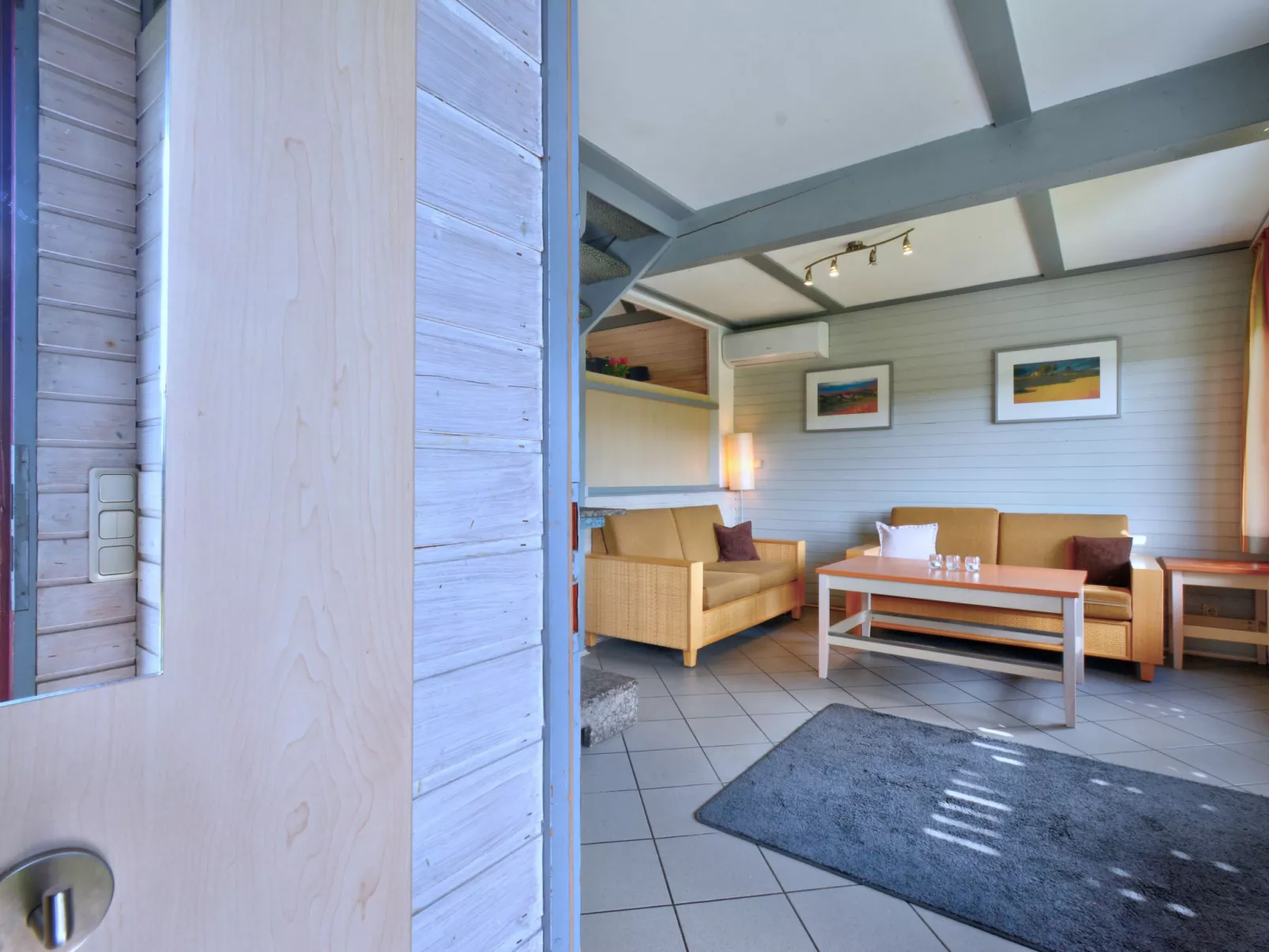 Dorf 1/Haus 14-Drinnen