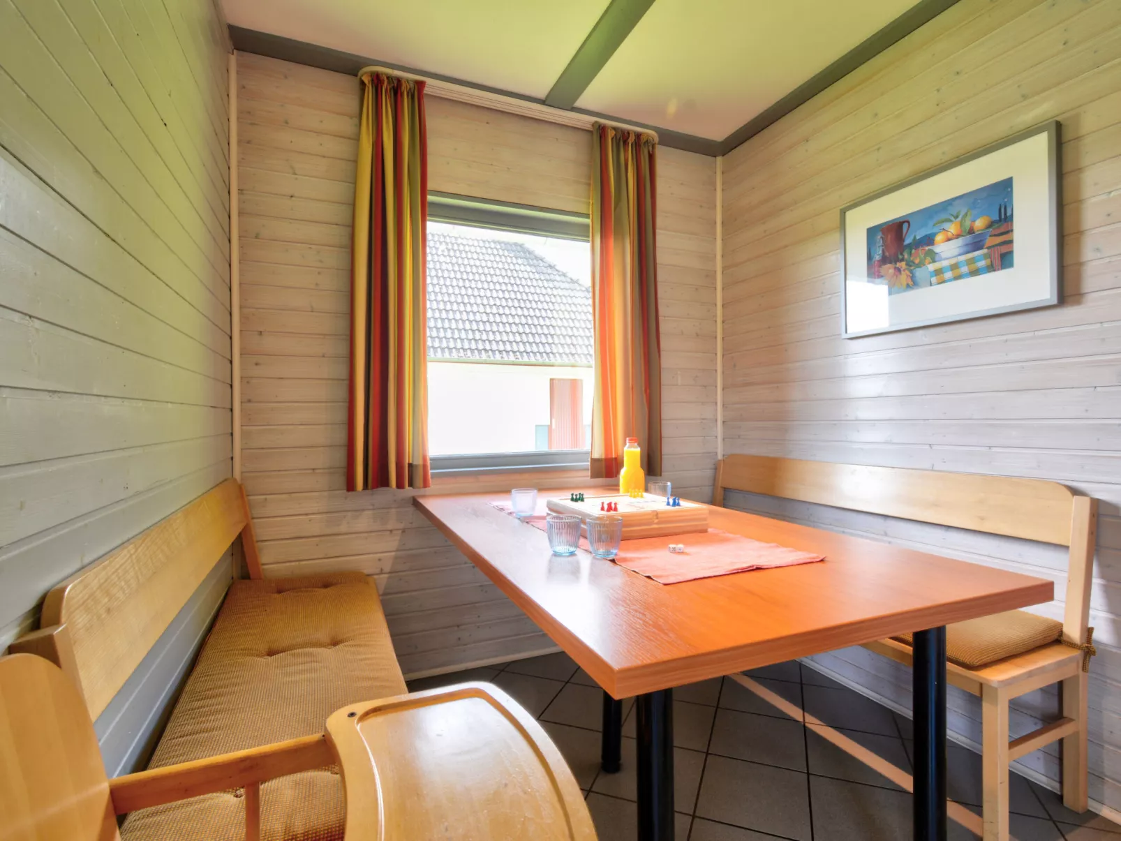 Dorf 1/Haus 14-Drinnen