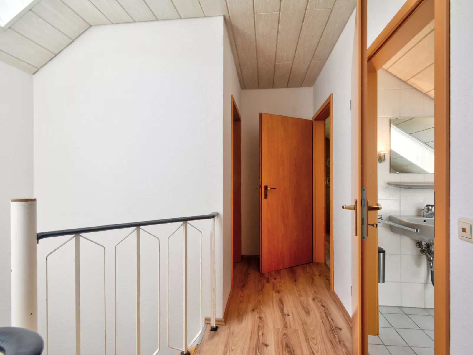 Dorf 4/ Haus 27-Inside