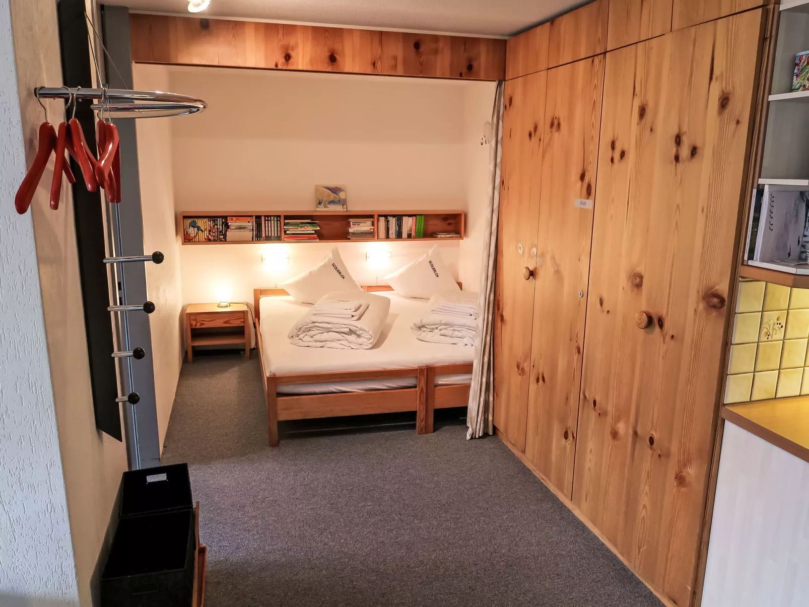 Apt B 086 - Inside