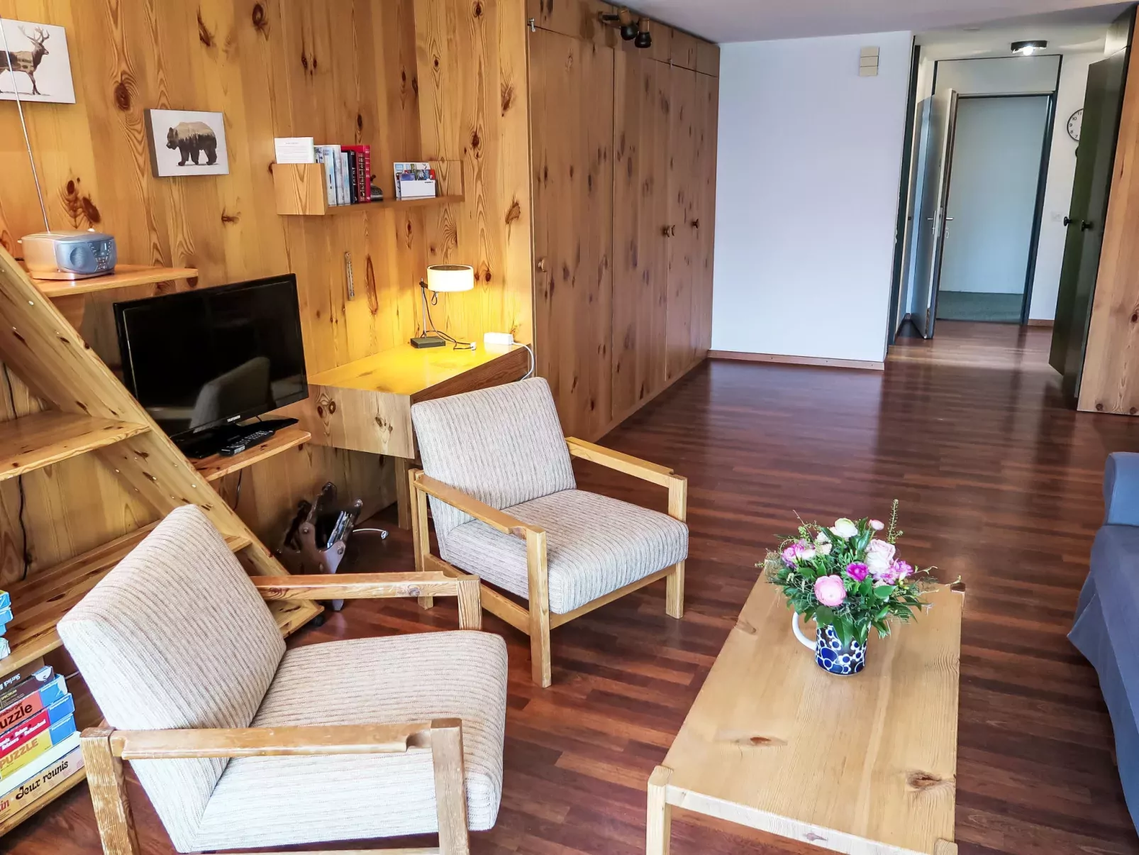 Apt B 044 - Inside