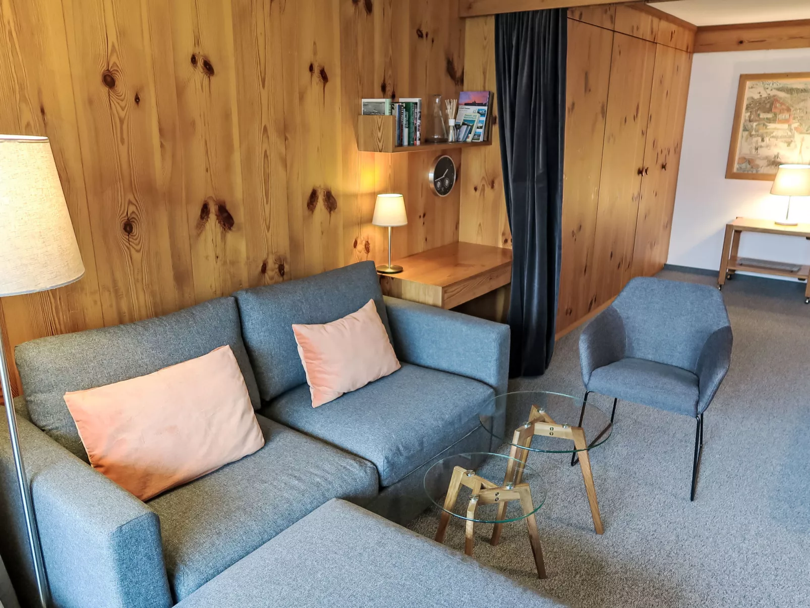 Apt B 033 - Inside