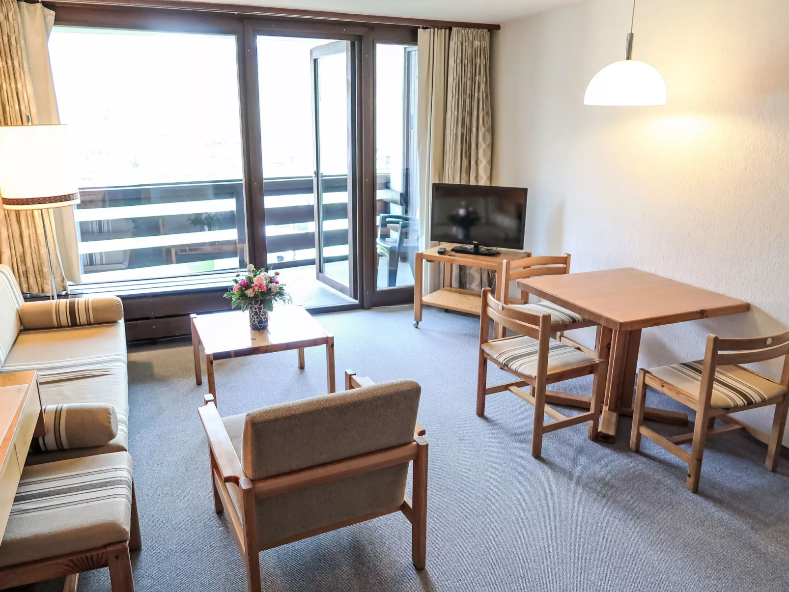 Apt B 057