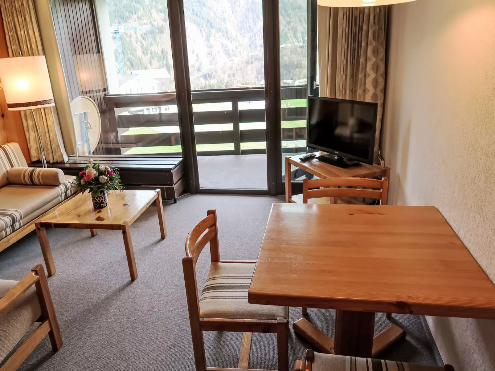 Apt B 057 - Inside