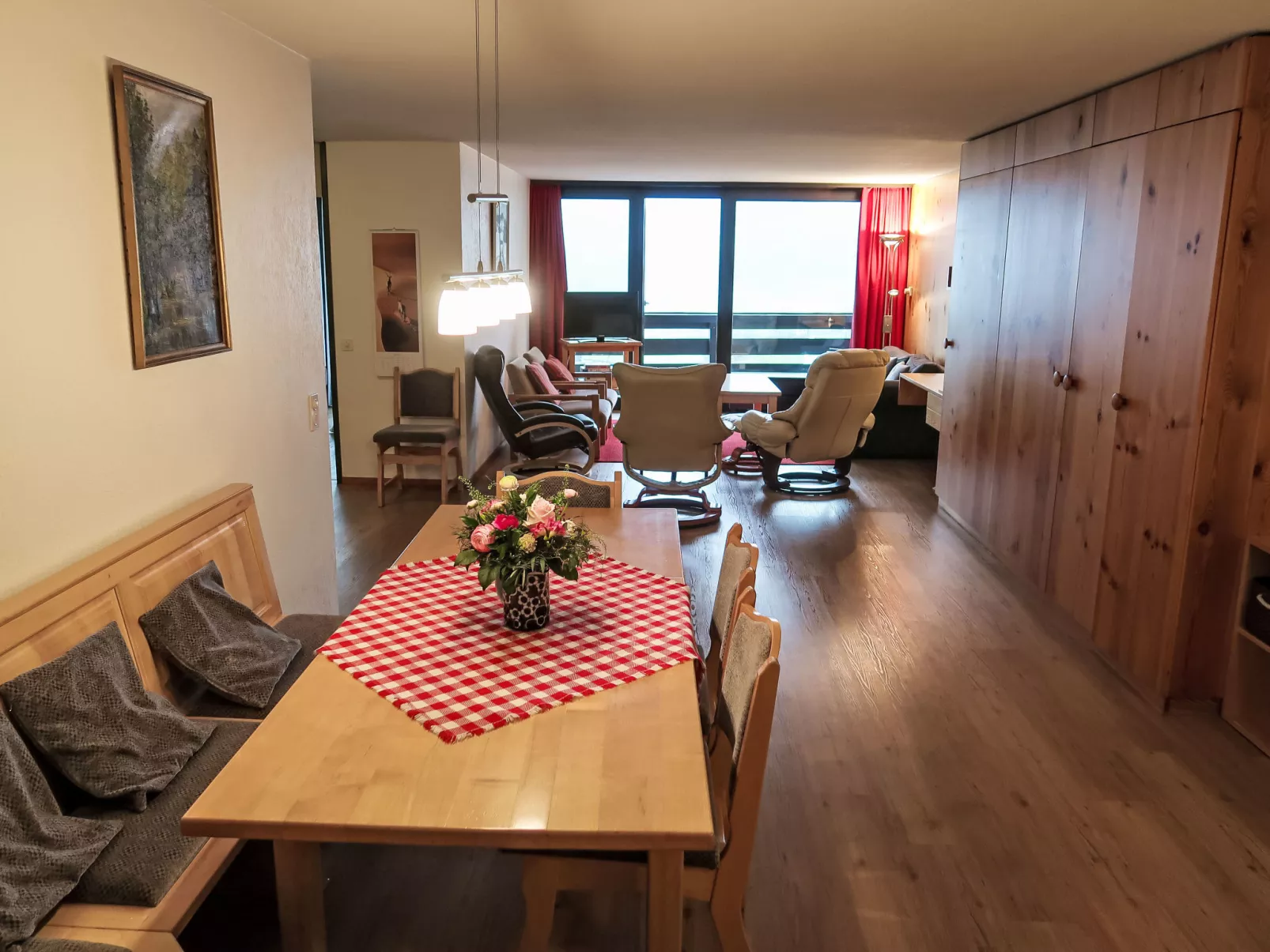 Apt B 048