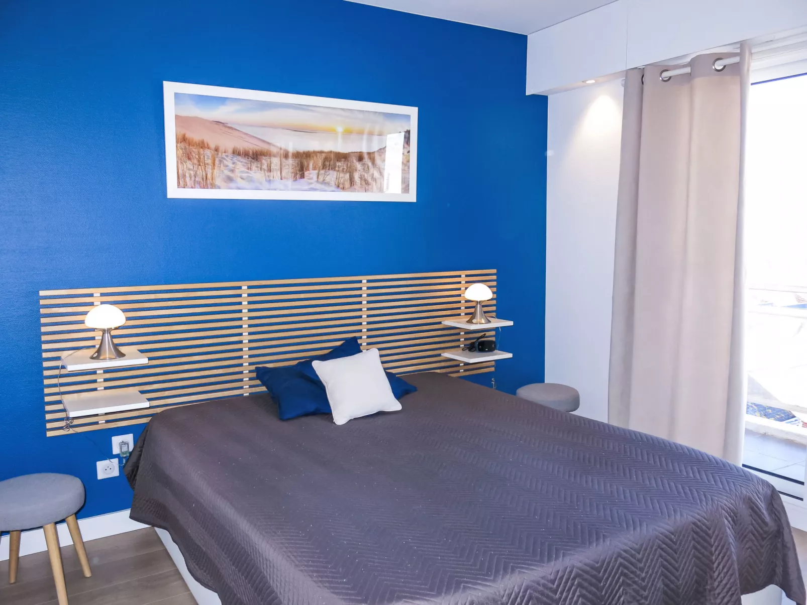 L'Hippocampe T2 balcon et large vue mer-Inside