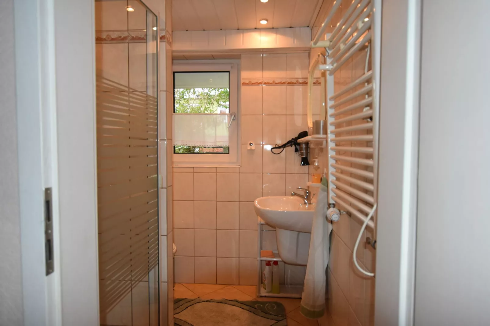 Am Hang-Bathroom