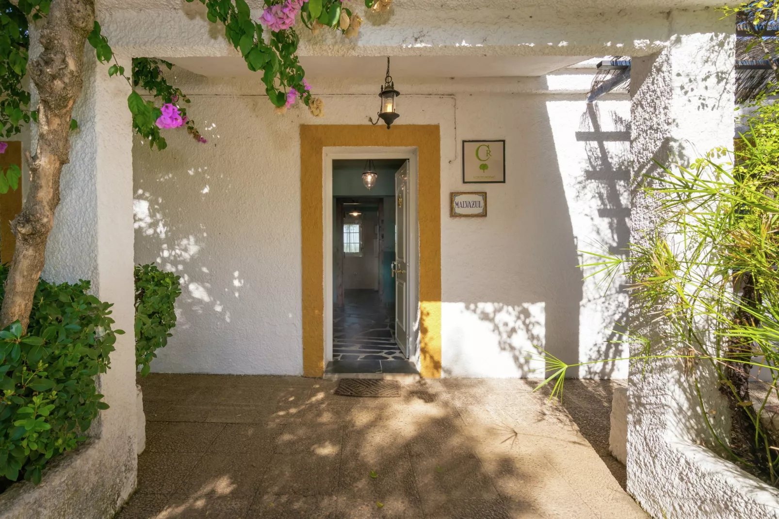 Malvazul-Exterior summer
