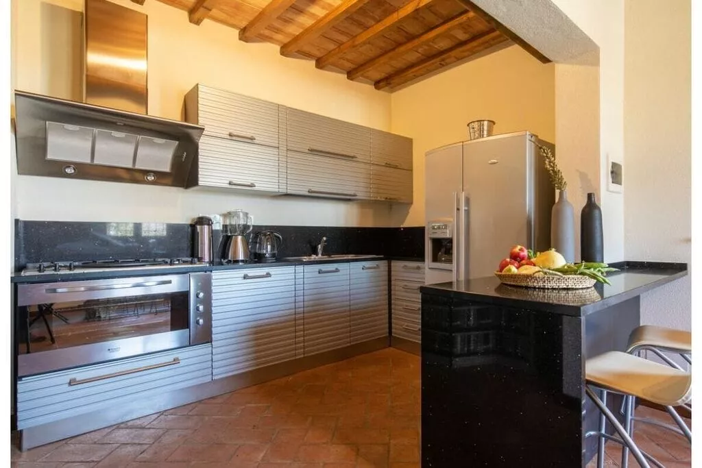 405401-Kitchen